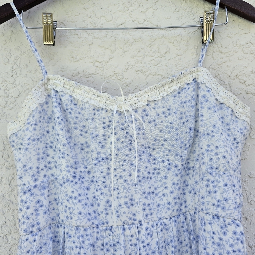 Blue Chic Floral Spaghetti Strap Midi Dress - Picture 3 of 9